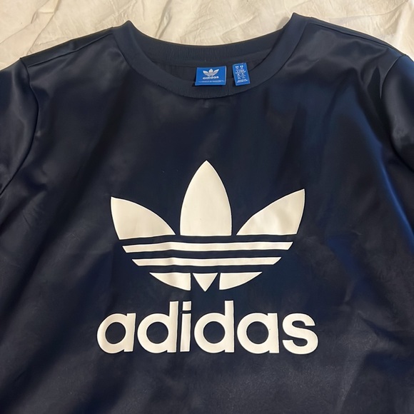 Navy Adidas crewneck - Picture 2 of 2